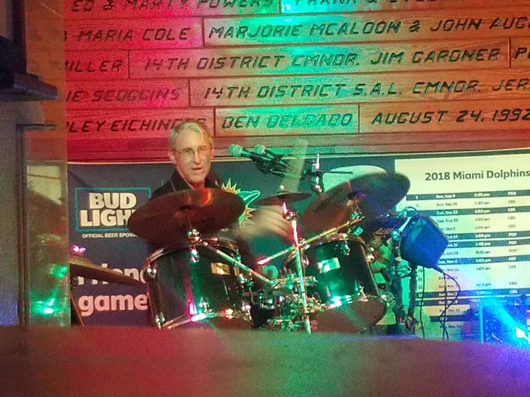 James of 27 Birds playing drums live